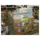 A PALLET OF ASSORTED OF HOUSEHOLD ITEMS