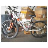 UNIVEGA 950 MOUNTAIN BIKE