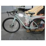 SPECIALIZED ROAD BIKE