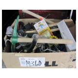 BOX OF MISCELLANEOUS GARDENING EQUIPMENT