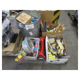 A PALLET OF ASSORTED HOUSEHOLD ITEMS