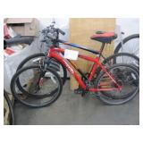 LOT WITH 2 MOUNTAIN BIKES