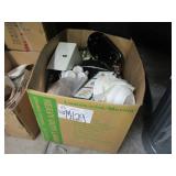 A BOX WITH ASSORTED KITCHEN ITEMS