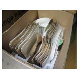 BOX WITH CERAMIC TRAYS