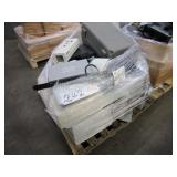 A PALLET OF ASSORTED ELECTRONIC ITEMS