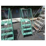 ROLLING PLATFORM LADDER