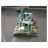 SCREW TYPE STEEL STAND