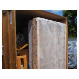 VAULT OF MISCELLANEOUS HOUSEHOLD ITEMS