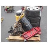 PALLET OF ASSORTED AUTOMOTIVE PARTS