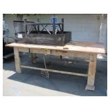 LOT WITH METAL WORK TABLE