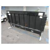 1 HYDRAULIC LIFT GATE