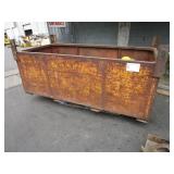 METAL HOPPER & CHAIN LINKS