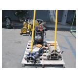 LOT WITH 2 TON JACKS & ASSOCIATED FAST CHARGER