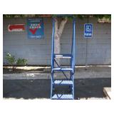 BLUE ROLLING STEP LADDER