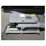 HYDRAULIC BACKHOE BREAKER WITH 2 BREAKER TIPS