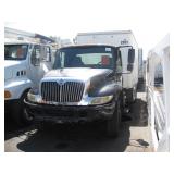 2004 INTERNATIONAL 4300