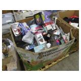 BOX WITH MISCELLANEOUS ITEMS