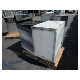 PALLET WITH 1 KITCHEN & 1 REFRIGERATOR
