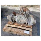 PALLET WITH FORKLIFT AXLE