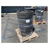 PALLET WITH 4 TIRES