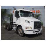 2008 VOLVO VNM
