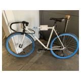 R4 WHITE ROAD BICYCLE R4 WHITE ROAD BICYCLE