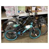 LOT WITH 3 BICYCLES LOT WITH 3 BICYCLES