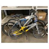 LOT WITH 3 BICYCLES LOT WITH 3 BICYCLES