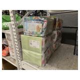 LOT WITH INFANT 4 PIECE CRIB BEDDING SET LOT WITH INFANT 4 PIECE CRIB BEDDING SET