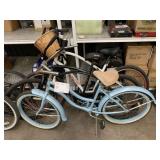 LOT WITH 3 BEACH CRUISERS BIKES LOT WITH 3 BEACH CRUISERS BIKES