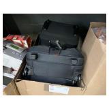 LOT WITH SAMSONITE QUANTUM WHEELED TOPLOADER LOT WITH SAMSONITE QUANTUM WHEELED TOPLOADER