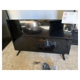 1 VIZIO FLAT SCREEN