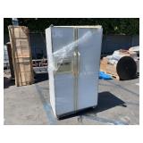 AMANA 2 DOORS REFRIGERATOR WITH ICE MAKER AMANA 2 DOORS REFRIGERATOR WITH ICE MAKER