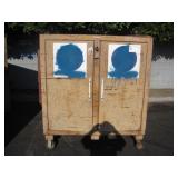 KNAACK JOB SITE STORAGE CABINET/TOOL BOX