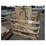 PALLET WITH LUSIVE DECORATIVE LIGHTS