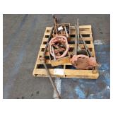 PALLET OF PIPE FITTING TOOLS AND PIPE THREADERS