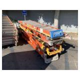 LOT WITH FIBER GLASS LADDERS LOT WITH FIBER GLASS LADDERS