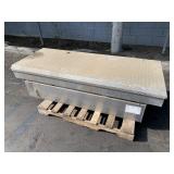 WEATHER GUARD TOOL BOX