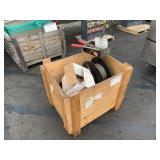 PALLET WITH STANLEY BANDING SYSTEM