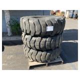 PALLET WITH 3 MICHELIN TRUCK TIRES