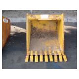 28" BACKHOE BUCKET