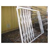 LOCKING METAL SECURITY SCREEN