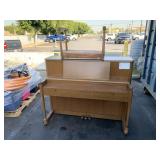 HAMILTON PIANO
