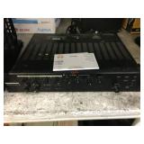 TOA 900 SERIES AMPLIFIER