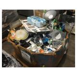 PALLET OF HOUSEHOLD ITEMS