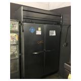 BEVERAGE-AIR COMMERCIAL REFRIGERATOR