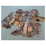 1 BAG W/GOLD TONE WATCHES