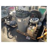 PALLET WITH RIMS, HYDRAULIC JACK, TIRES, BUCKET PALLET WITH RIMS, HYDRAULIC JACK, TIRES, BUCKET