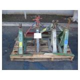 PALLET OF SCREW TYPE REEL STAND PALLET OF SCREW TYPE REEL STAND