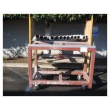 1100 LB MATERIAL STAND & SCAFFOLDING